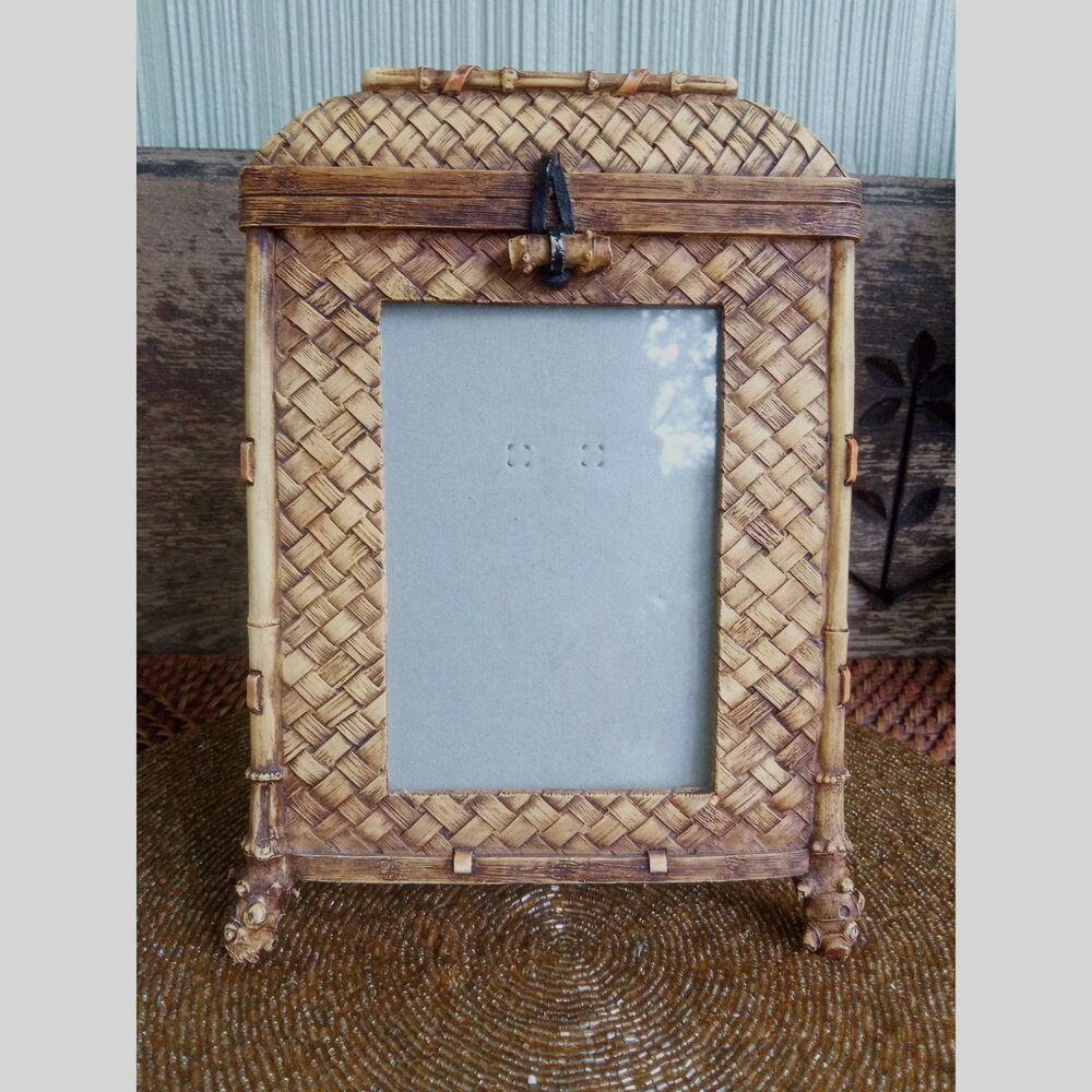 Vintage Bamboo Rattan Resin Photo Frame, 3x5 photo, Y2K, Table top easel back